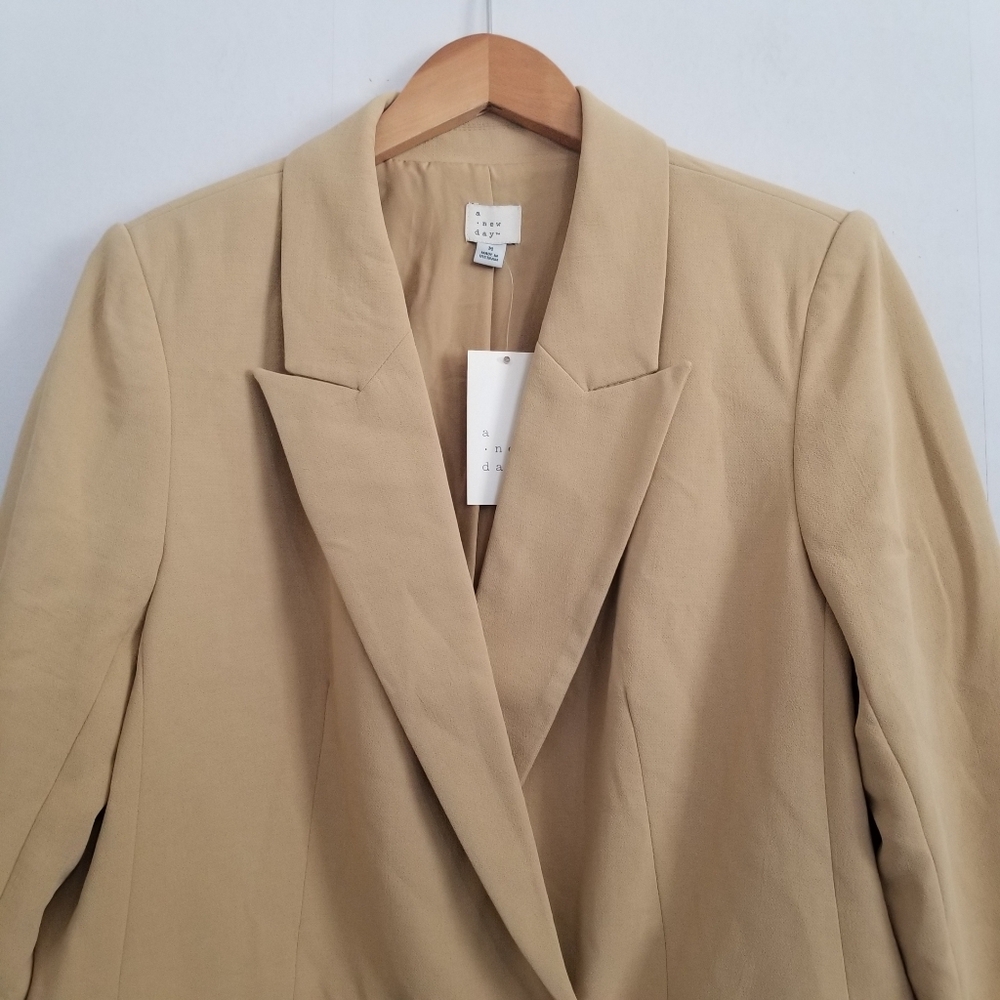 NWT A New Day Beige Double Breasted Blazer Jacket Size Medium - Picture 3 of 9